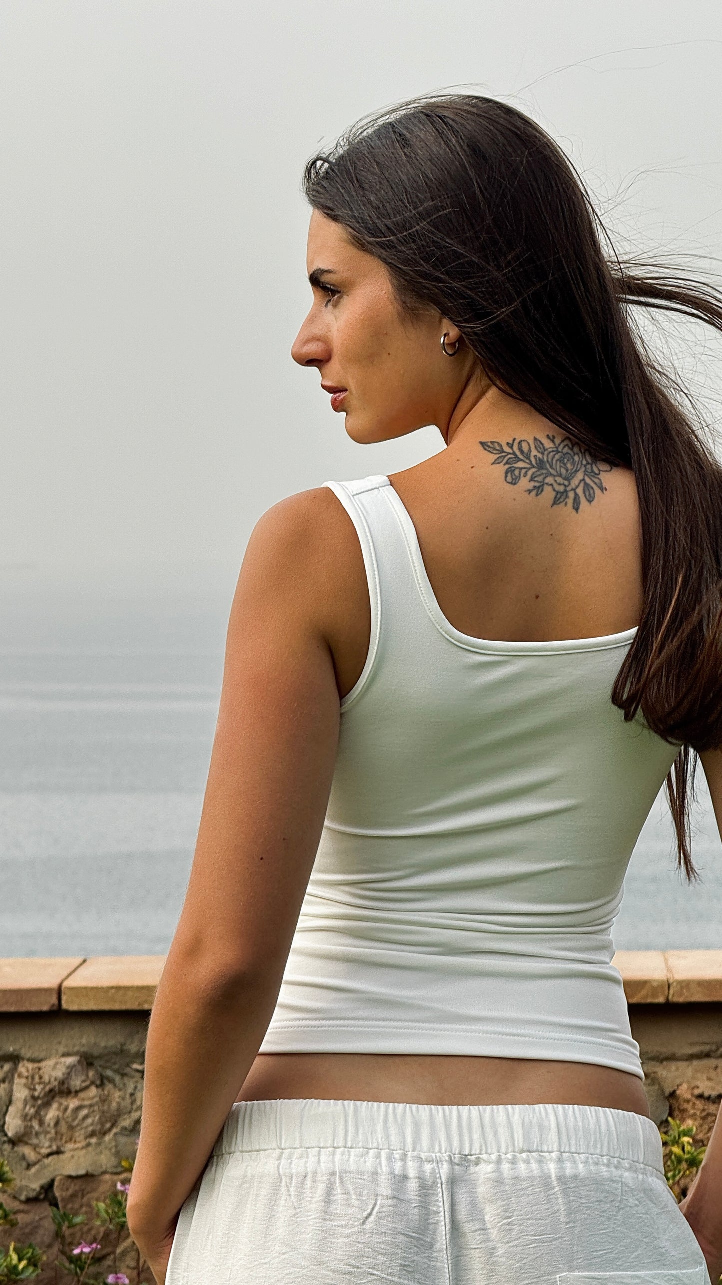 SQUARE NECK TOP